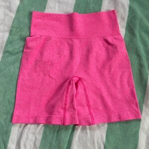 NWOT SZ SMALL HOT PINK SEAMLESS HIGH WAIST SHORTS